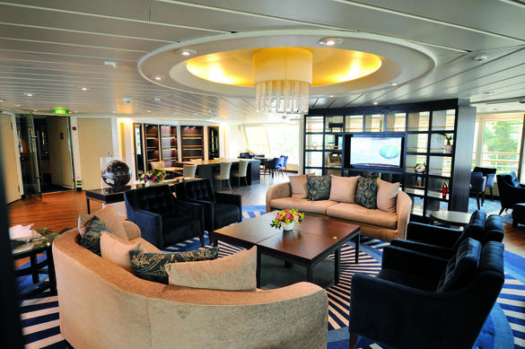 Windstar Star Breeze Interior Yacht Club.jpg
